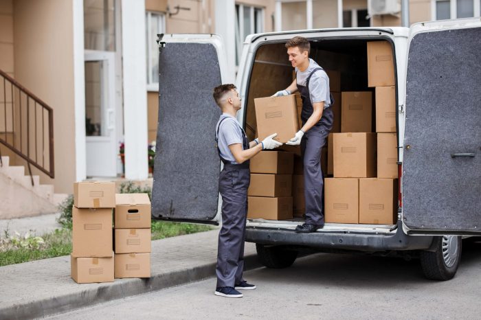 Moving companies that move cars and furniture